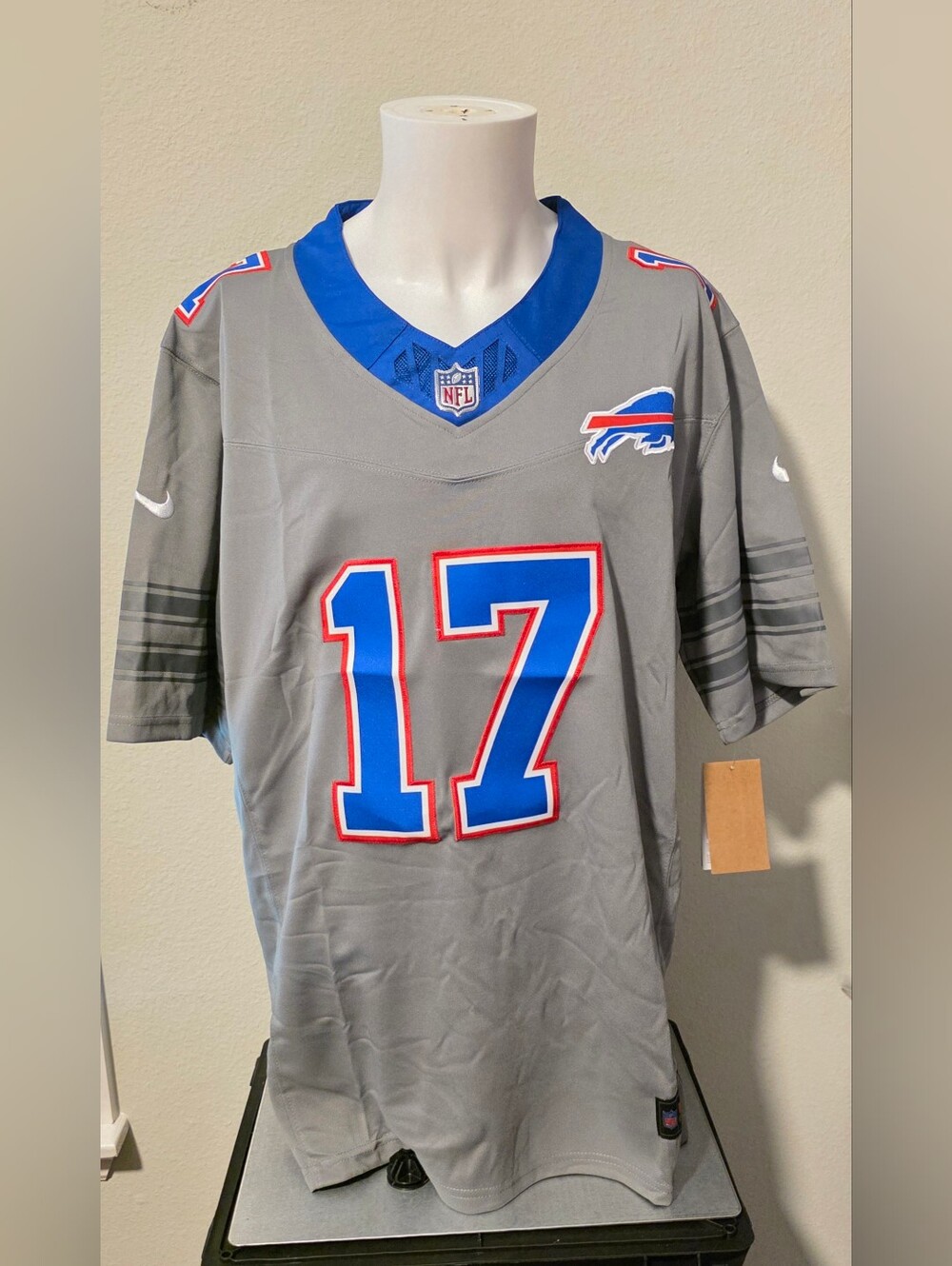 Buffalo Bills Josh Allen 2026 Alternate Jersey - Picture 2 of 4